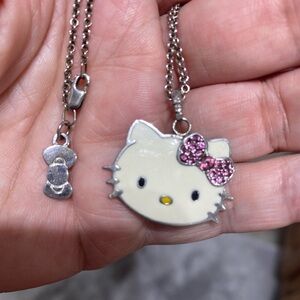 Kimora lee Simmons hello kitty pendant